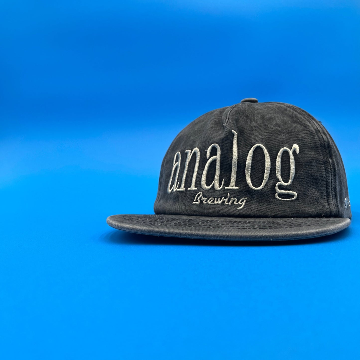 Analog Founders Cap (in Garamond)